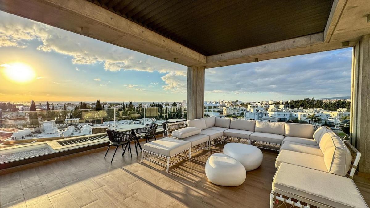 Malberry Park 102 - Modern 2 Bedroom With Pool, Gym, Jaccuzi Paphos